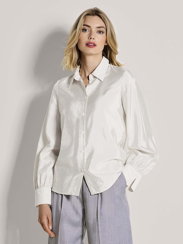 MADELEINE Blouse in Wit: voorkant