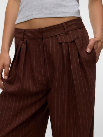VERO MODA - Pierna ancha Pantalón plisado 'VMPolly' en marrón