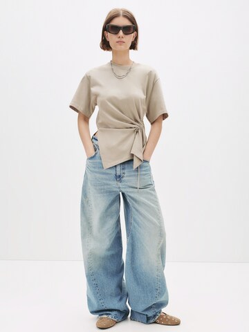 Tricou de la Pull&Bear pe gri