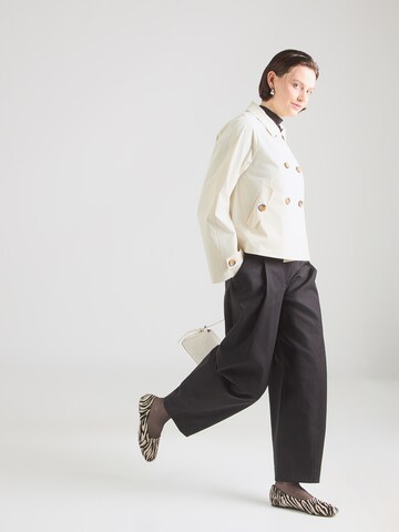 ONLY Välikausitakki 'ONLApril' värissä beige