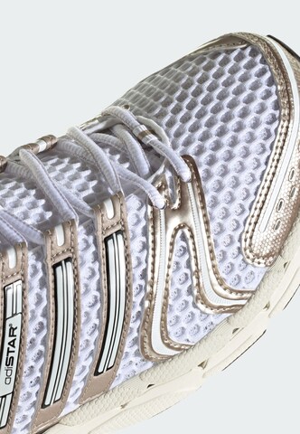 ADIDAS ORIGINALS Madalad ketsid 'Adistar Control 5', värv valge