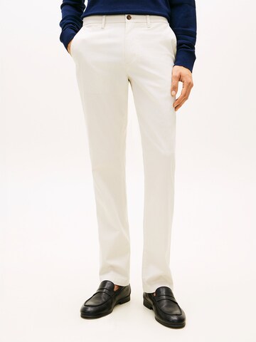 TOMMY HILFIGER Regular Chino 'Denton' in Beige: voorkant