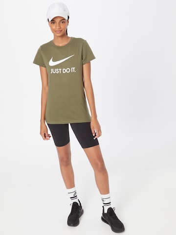 Tricou de la Nike Sportswear pe verde