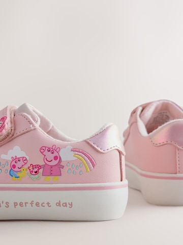 Sneaker 'Peppa Pig' di Next in rosa
