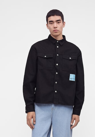 KARL LAGERFELD JEANS Övergångsjacka 'KLJ x Pietro Terzini' i svart: framsida