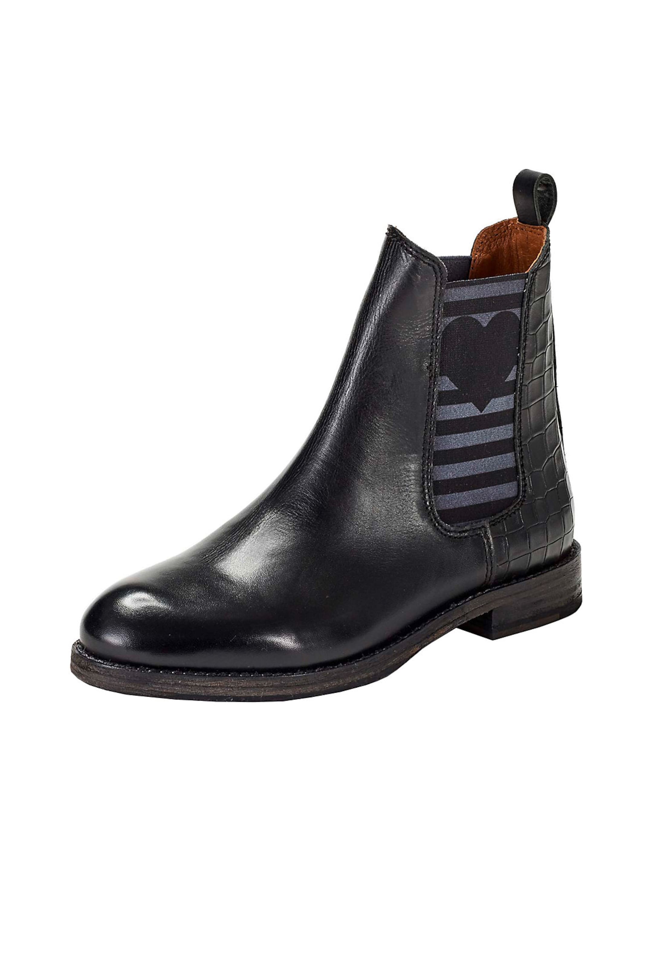 Crickit Chelsea Boots in Schwarz: Vorderseite