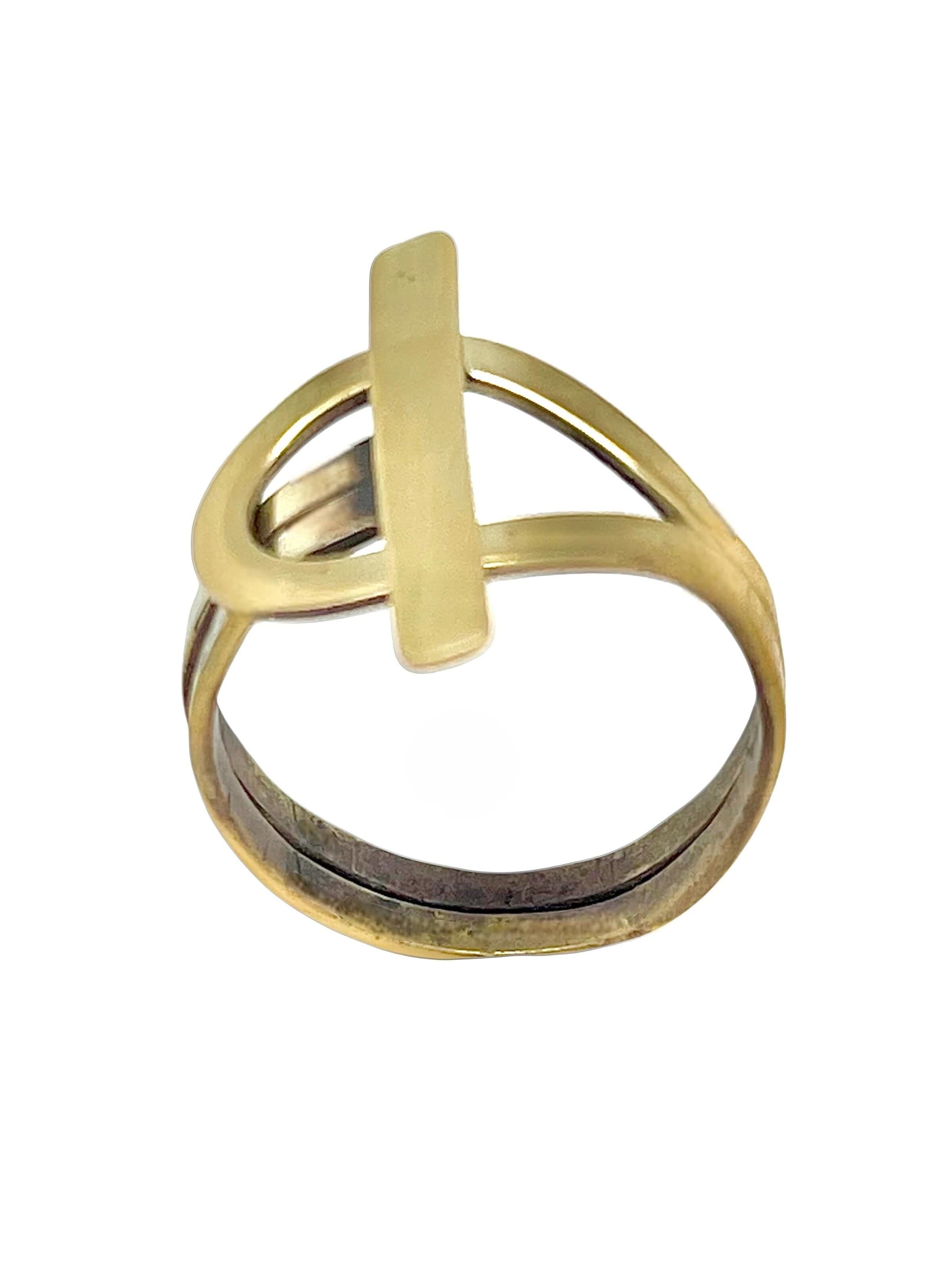 Anello 'Anillo Cierre en latón chapado dorado_' di Gloria Mago in oro
