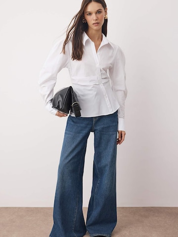 Trendyol - Blusa en blanco