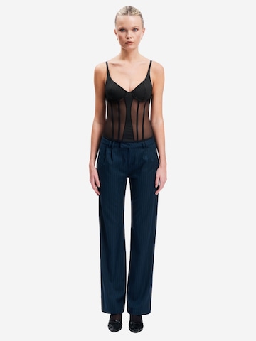 OW Collection Top in Schwarz