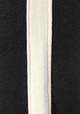 LASCANA Loosefit Hose in Schwarz