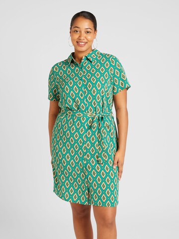 Robe-chemise 'LUX' ONLY Carmakoma en vert : devant