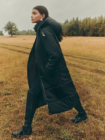 Friends Like These Winter coat in Black