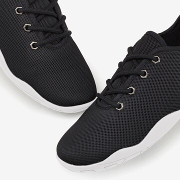 LASCANA Sneakers in Black