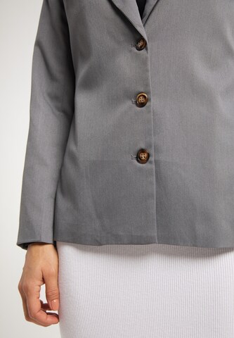 usha BLACK LABEL Blazer in Grau