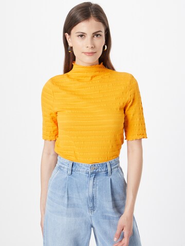 s.Oliver - Camiseta en amarillo: frente