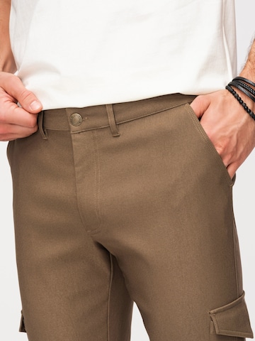 regular Pantaloni cargo di Ombre in verde
