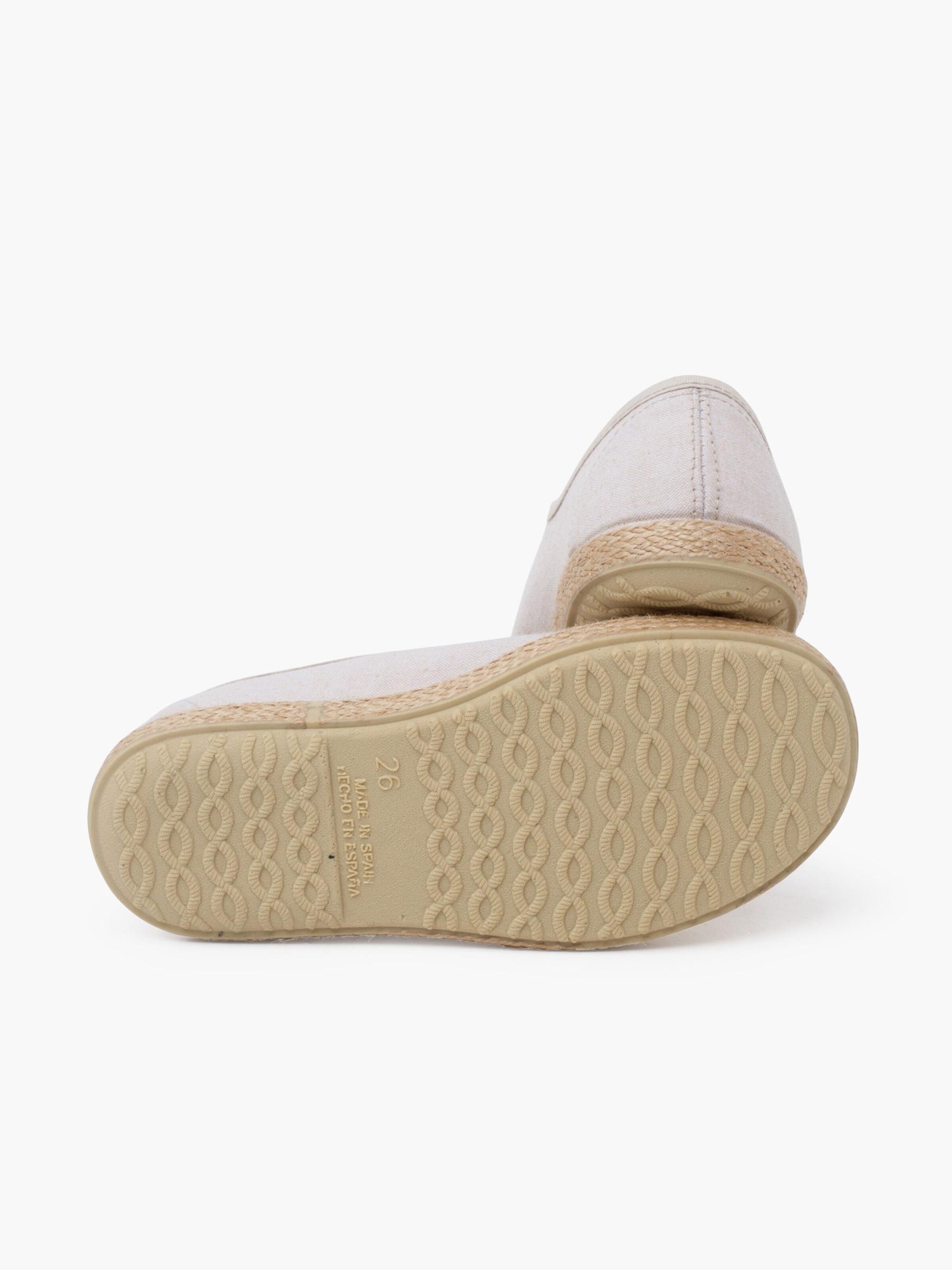 Pisamonas Flats in Beige