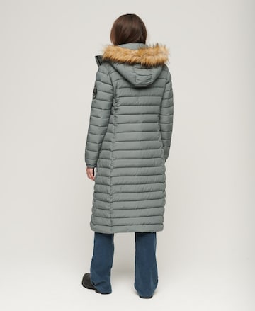 Manteau d’hiver Superdry en gris