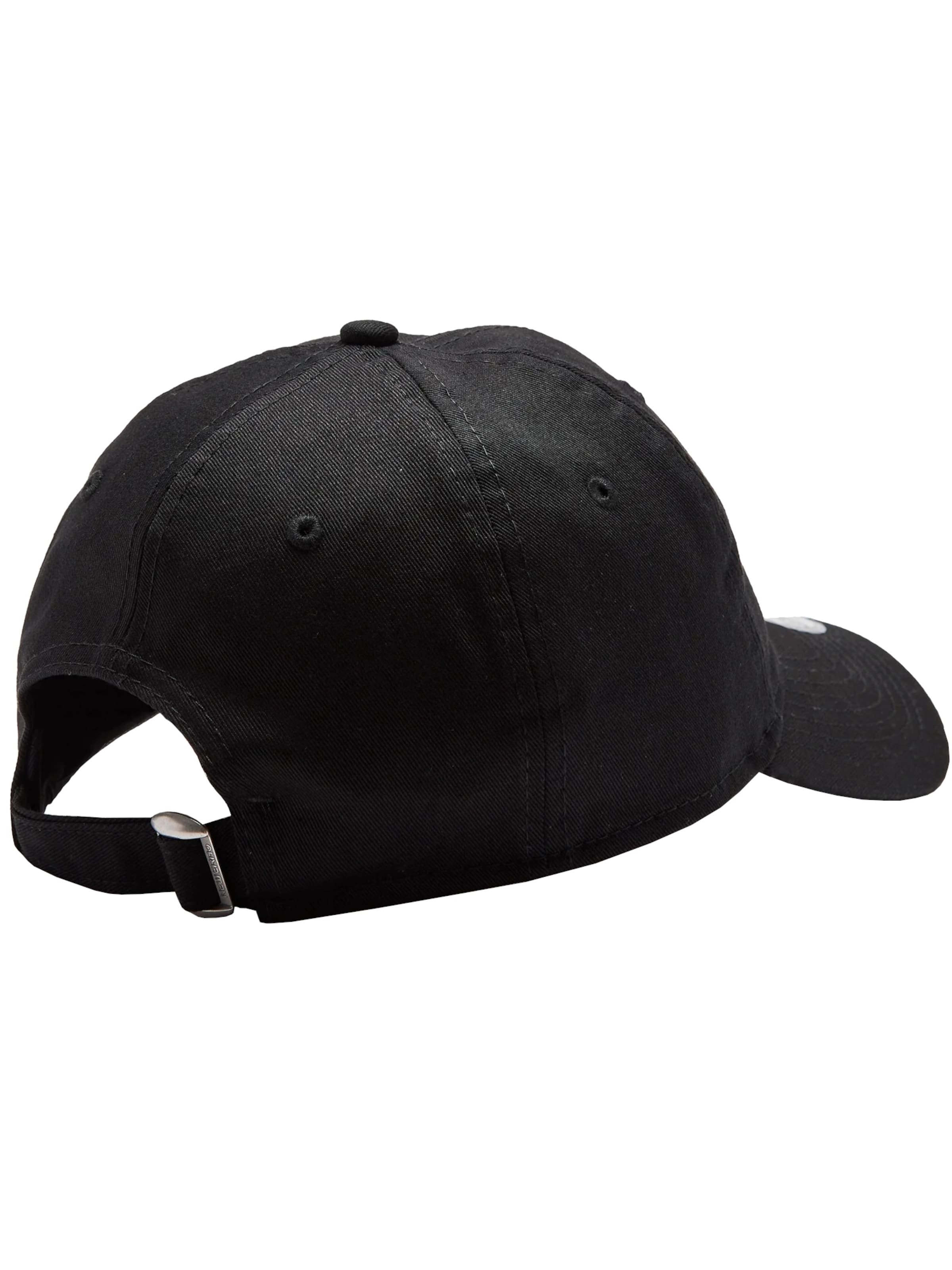 NEW ERA Cap in Black