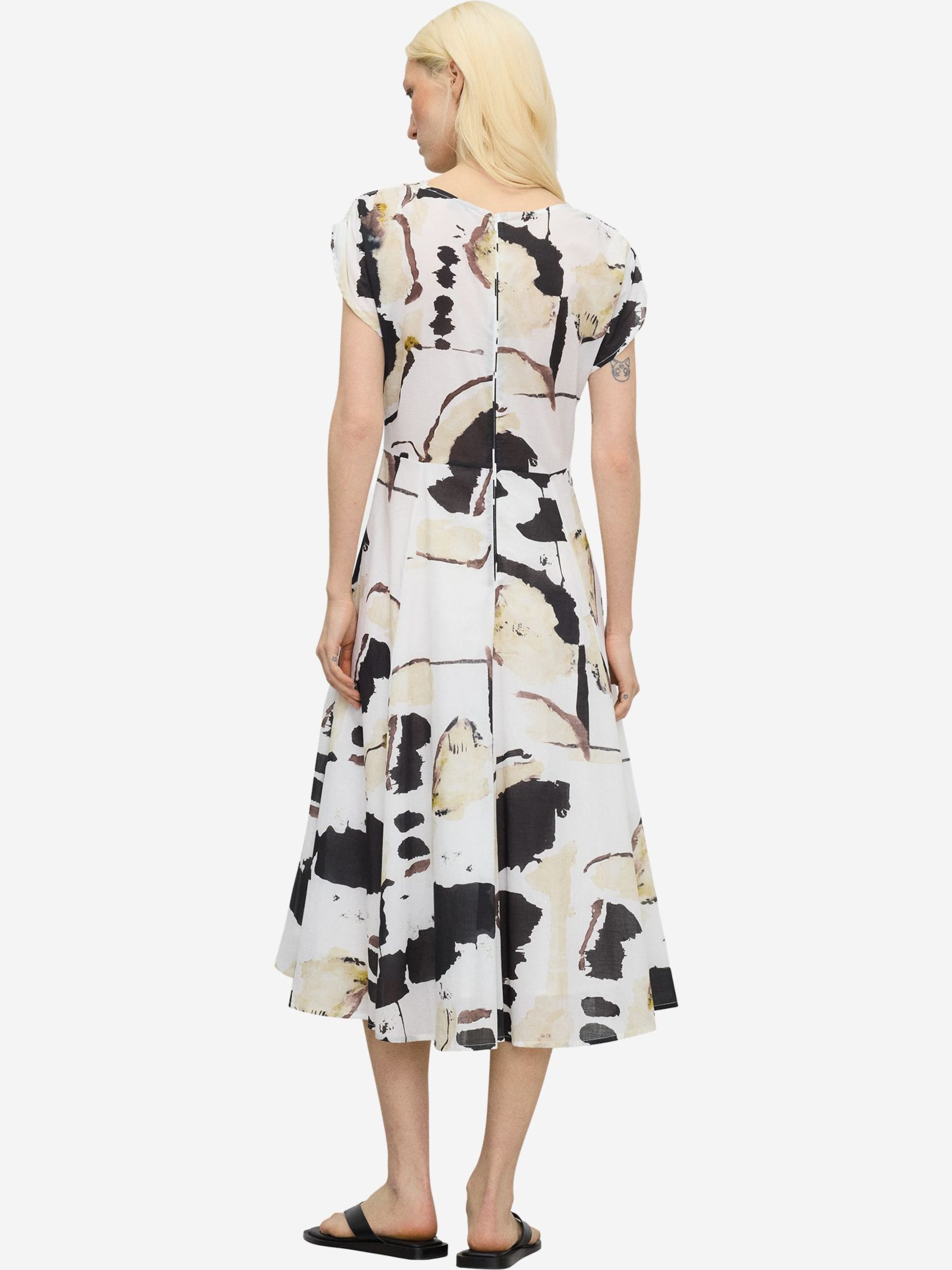 Adolfo Dominguez Mekko värissä beige