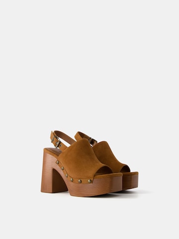 Bershka Sandals in Brown
