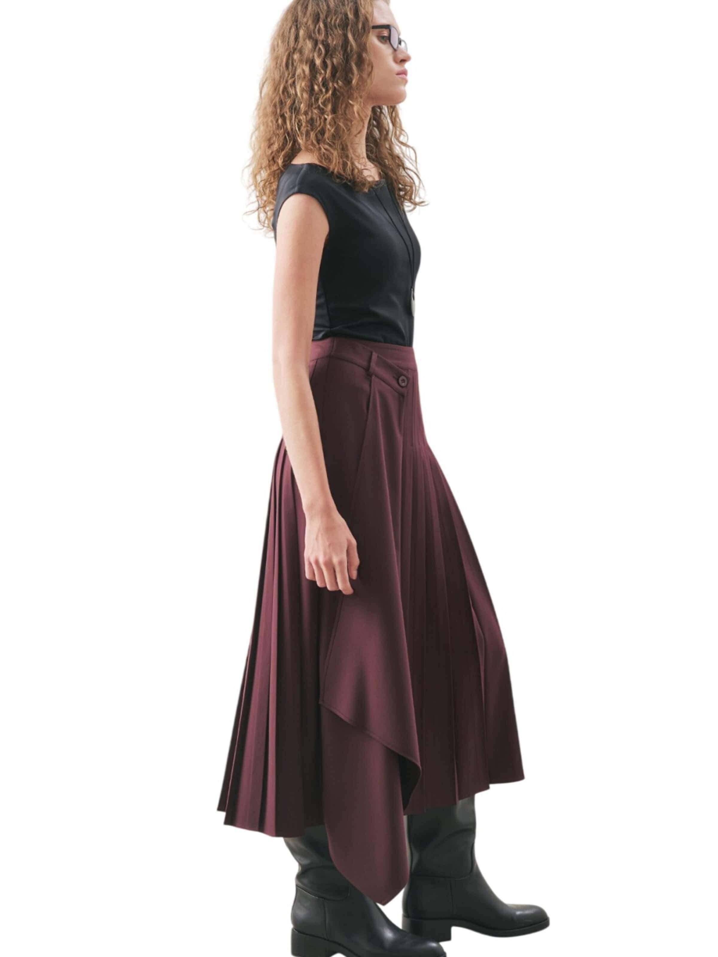 MANUKA Skirt in Red
