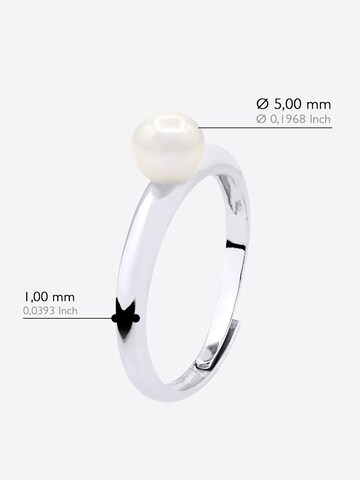 Ateliers Saint Germain Ring 'Reine Jeanne' in White