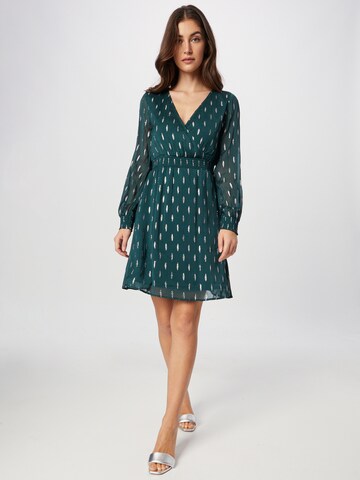 Robe 'Dakota' ABOUT YOU en vert