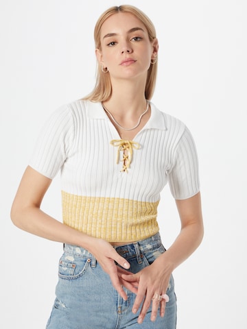 Pulover de la BDG Urban Outfitters pe galben: față