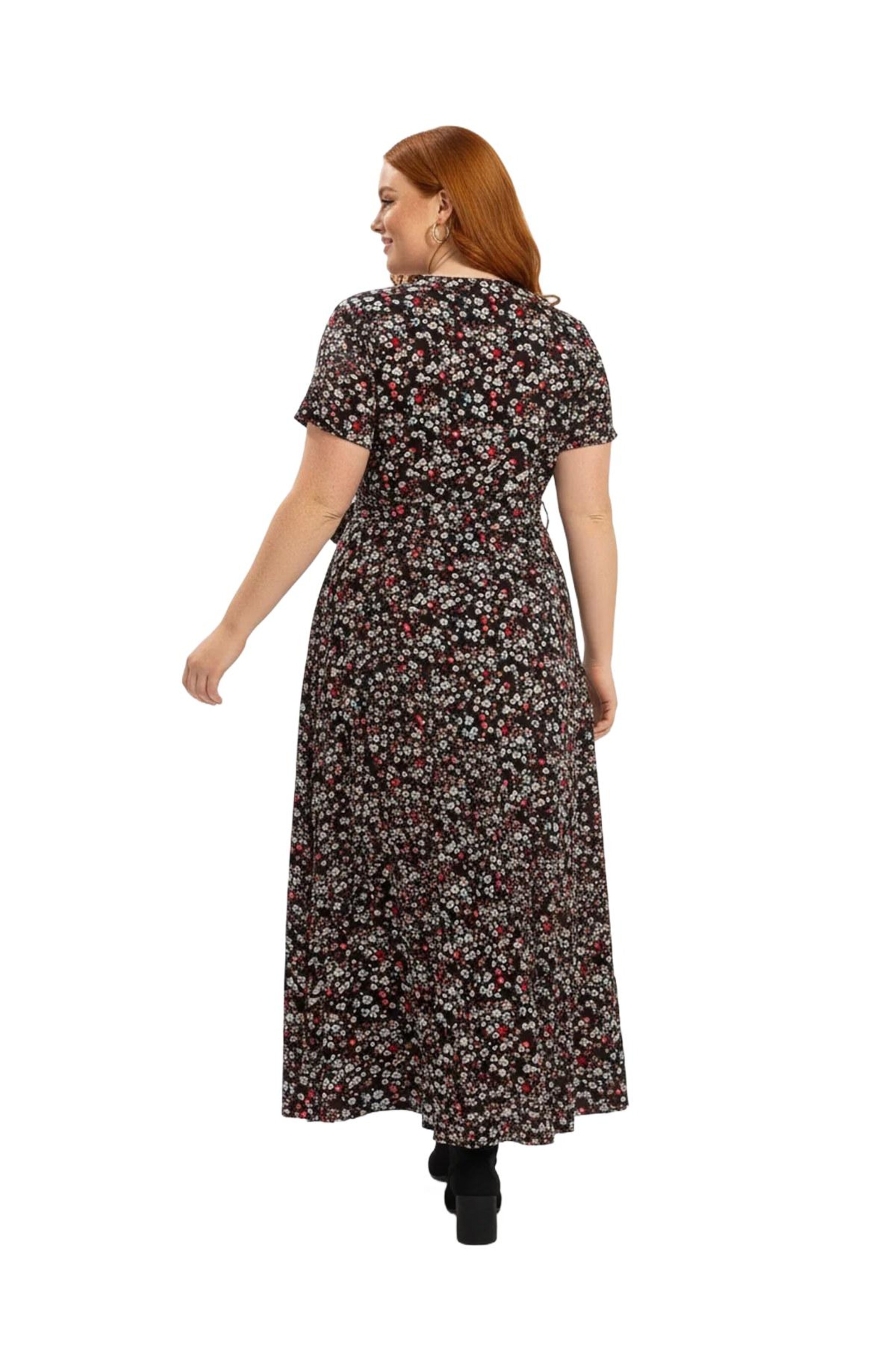 Shape Of You Jurk in Zwart