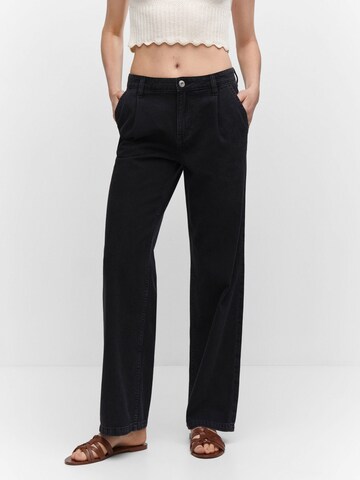 MANGO Loosefit Redős farmer 'ARLETITA' - fekete: elől