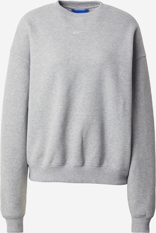 Nike Sportswear Tréning póló 'Studio' - szürke: elől