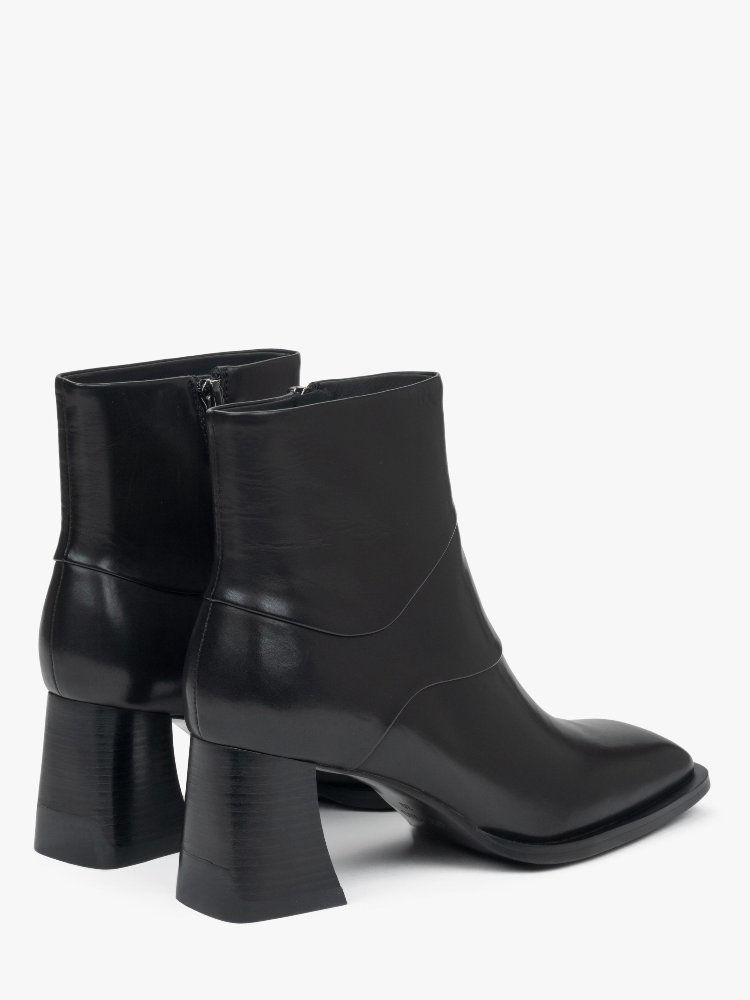 Ankle boots '2132-5' di Estro in nero