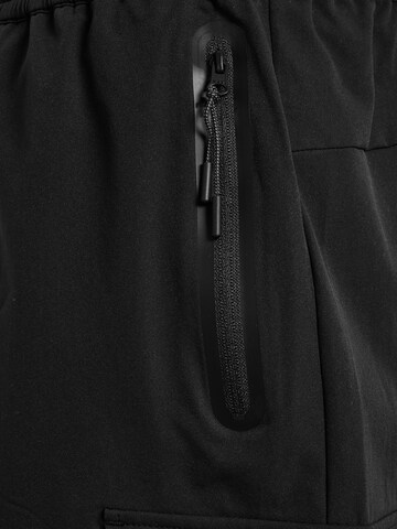 Hummel Regular Shorts 'Tech' in Schwarz