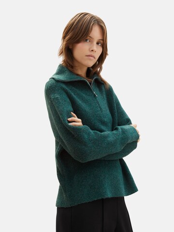 TOM TAILOR Sweater in Green