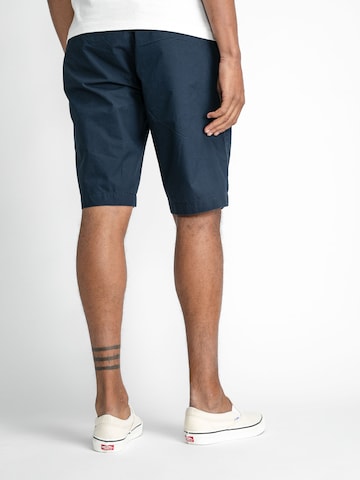 Petrol Industries Regular Shorts in Blau