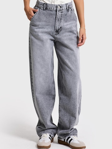 IT'S BASIC Loosefit Jeans 'NORA Skater Mid Rise Jeans' in Grijs