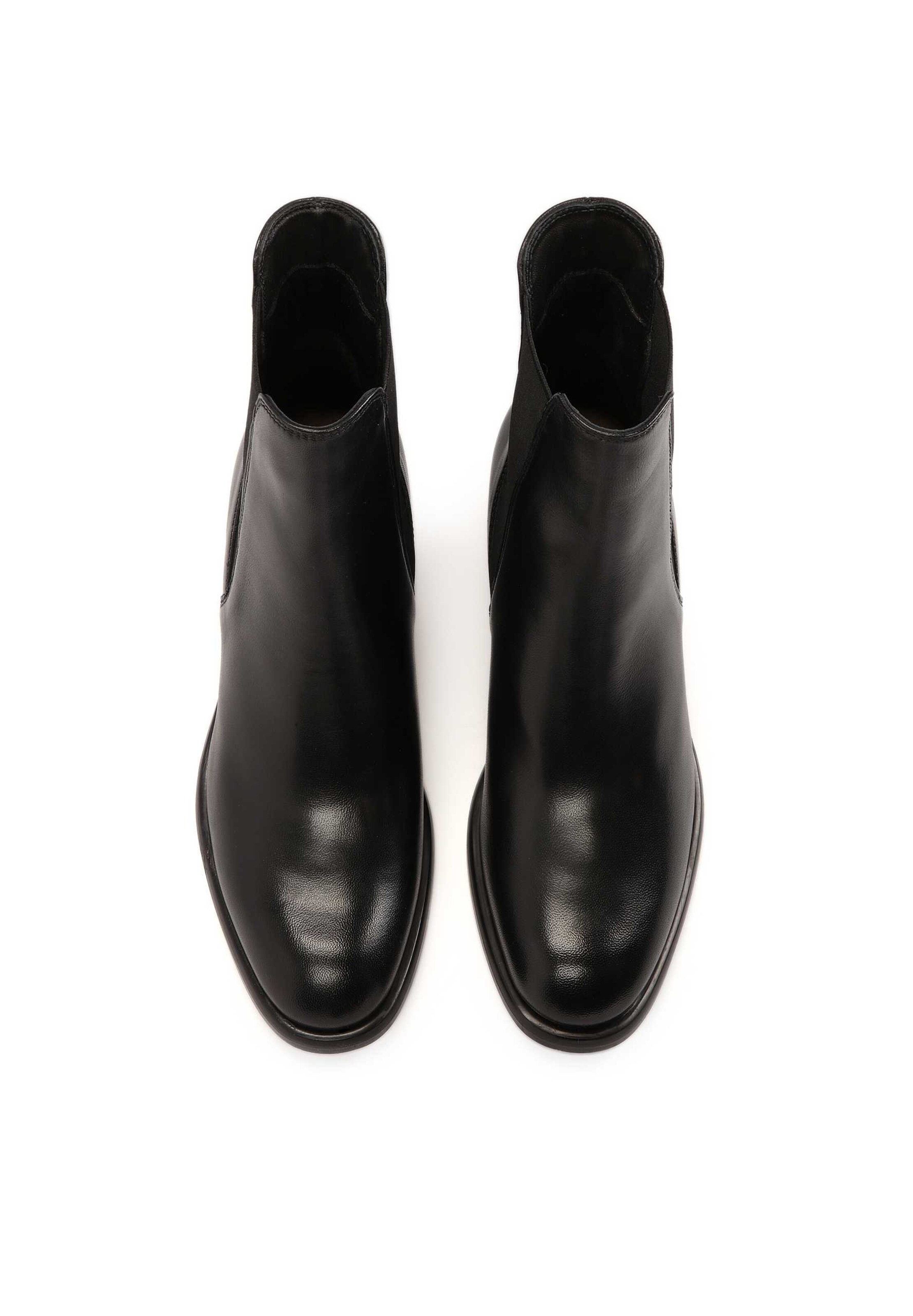 Botine de la Kazar pe negru