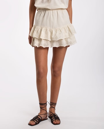 THE-ARE Skirt in White: front