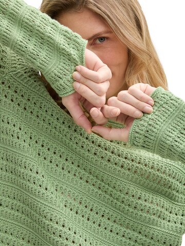 TOM TAILOR Sweater in Green
