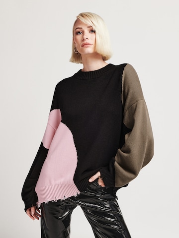 UNFOLLOWED x ABOUT YOU Μπλούζα φούτερ 'DAMAGED' σε μαύρο: μπροστά