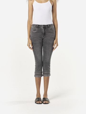 KOROSHI - Slimfit Vaquero en negro: frente