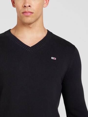 Pull-over 'ESSENTIAL' Tommy Jeans en noir