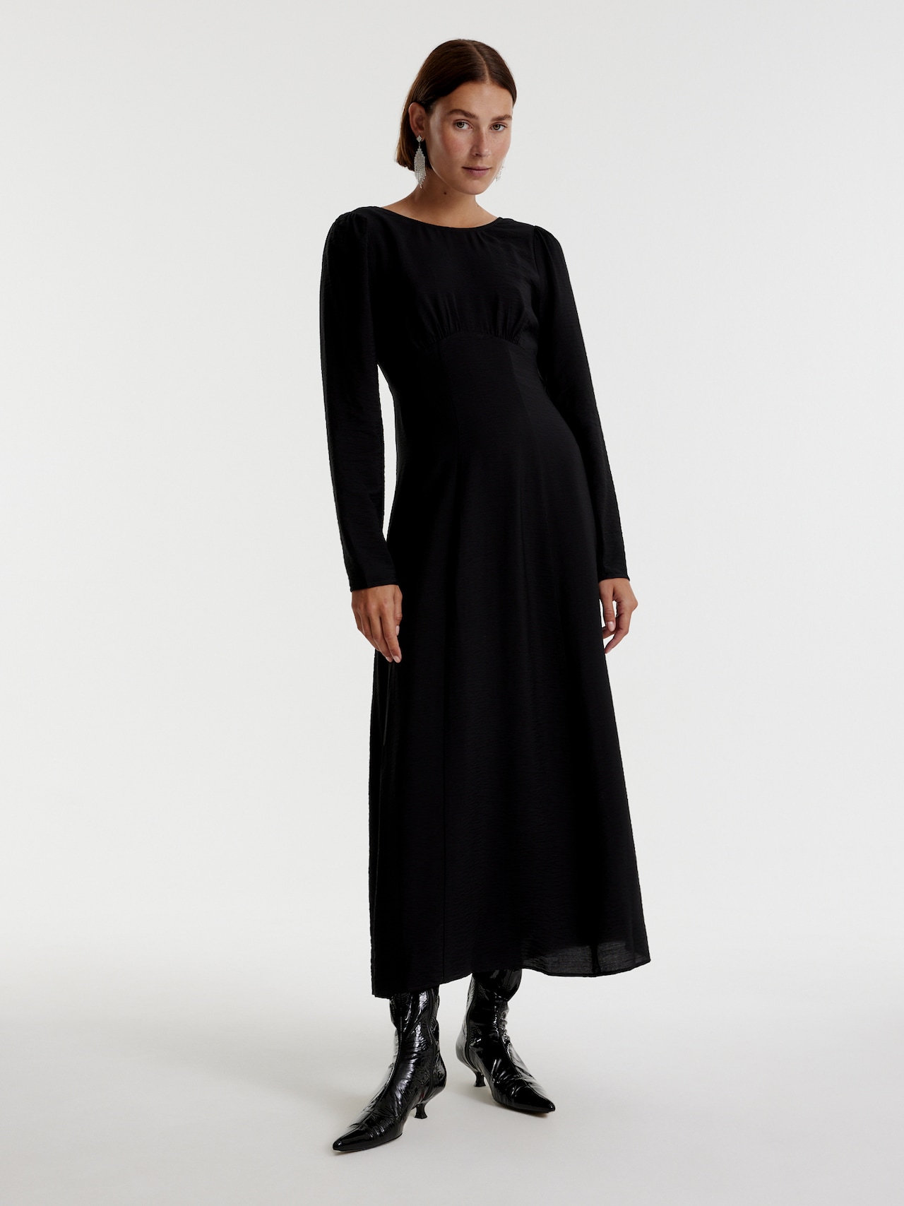 EDITED Produits Robe 'Qeena' noir