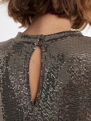 Robe de soirée 'Sagaty' Ana Alcazar en argent