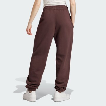 Effilé Pantalon 'Essentials' ADIDAS ORIGINALS en marron