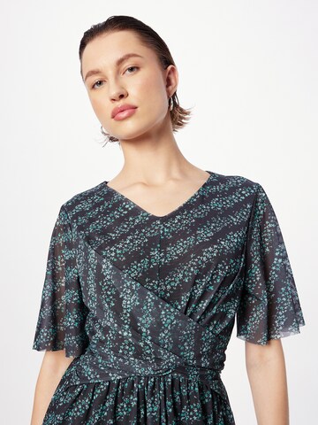 Rochie 'Demara' de la SOAKED IN LUXURY pe negru