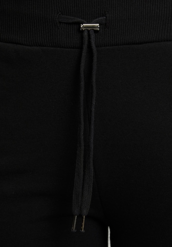 TAMARIS Tapered Pants in Black