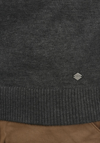 !Solid Sweater in Grey