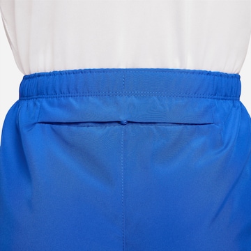 NIKE Regular Sportshorts 'Challenger' in Blau